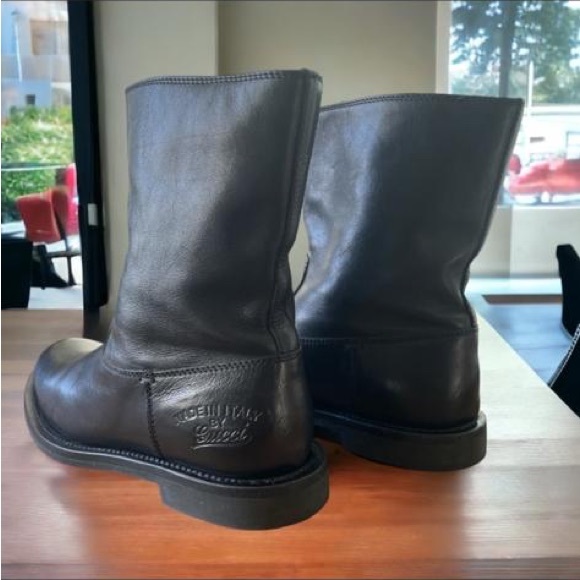 Gucci Men's Black Leather Boots - Picture 2 of 15
